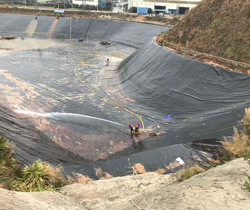 三角废水池清理